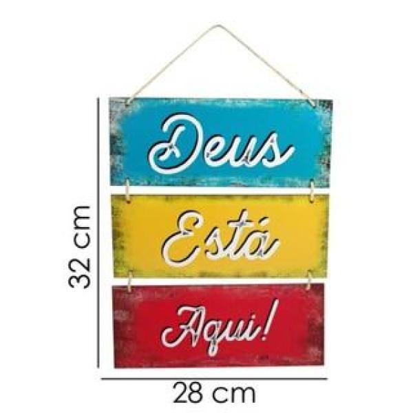 Placa Decorativa Suspensa Sisal Decoração Deus Está Aqui 3 Partes MDF